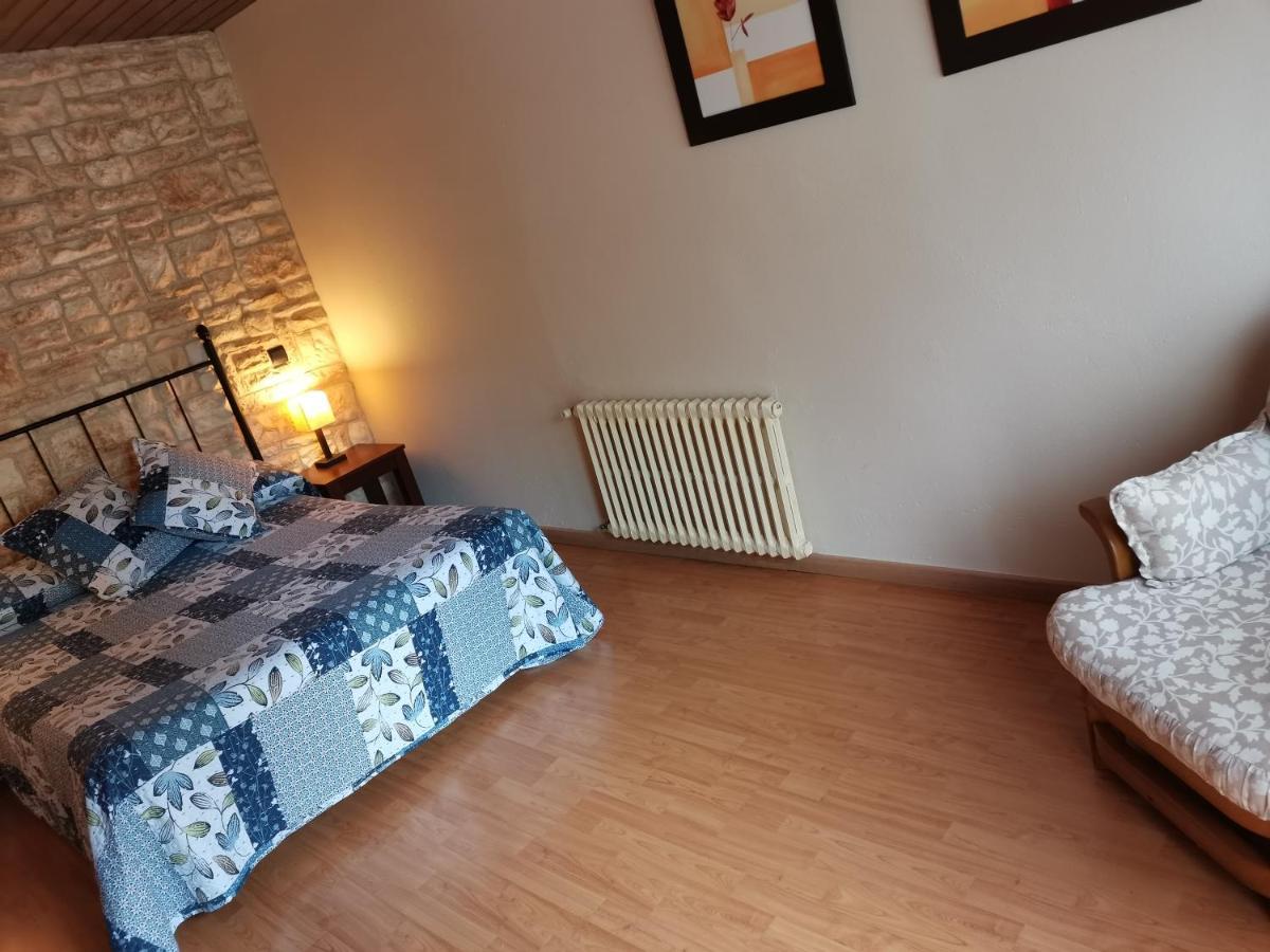 Hostal Del Senglar Espluga de Francolí Kültér fotó