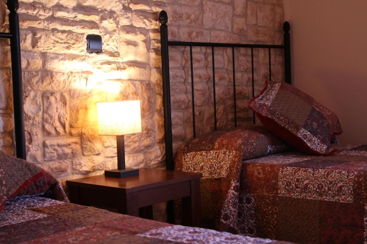 Hostal Del Senglar Espluga de Francolí Kültér fotó