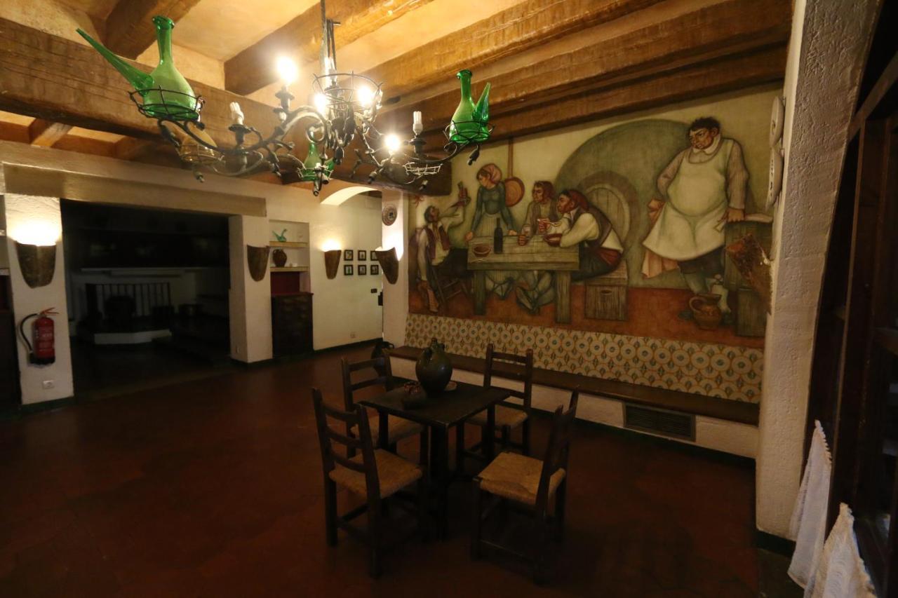 Hostal Del Senglar Espluga de Francolí Kültér fotó